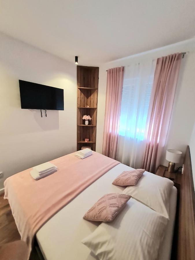 Didova Kuca Brodarica (Sibenik-Knin)